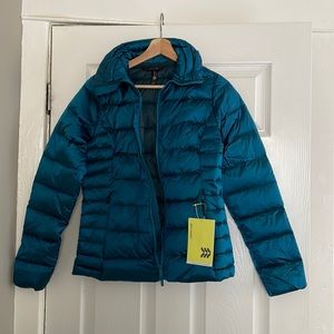 All In Motion puffer jacket, blue, size small.